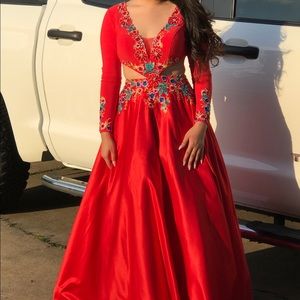 Clarisse Dress 3025 in Vermillion Red, size 4